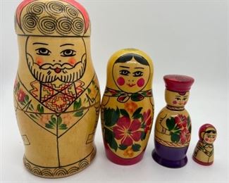 Vintage Rare Russian Nesting Doll (Matryoshka) family - 4 Dolls - Made in Russia