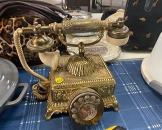 VINTAGE ROTARY PHONE