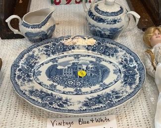 VINTAGE PLATTER & CREAM/SUGAR SET
