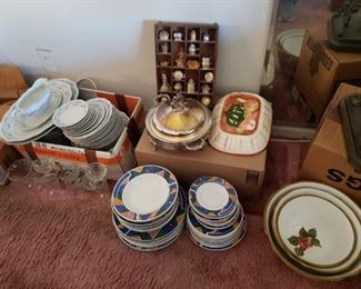 Set of china from Poland 
Other dishes