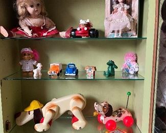 dolls & toys
