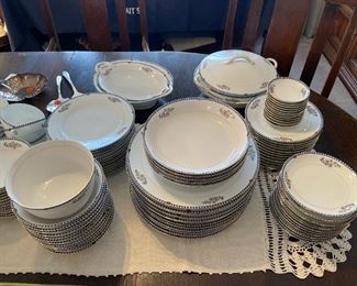 101 Vintage Noritake Sheridan China  126 pieces