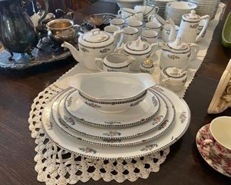 104 Vintage Noritake Sheridan China  126 pieces