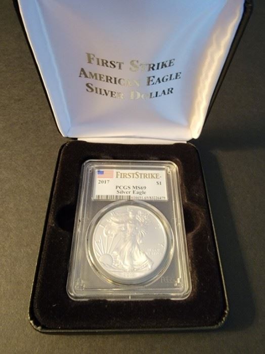 Coin Auction in Waverly, IA starts on 2/8/2023