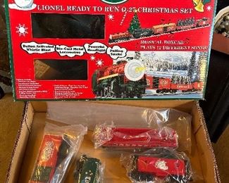 Lionel Christmas Train set 