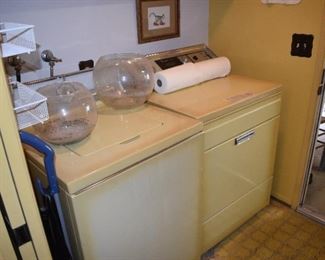 Laundry Room Overview-Access to Garage