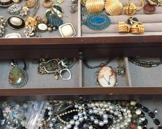 vintage jewelry