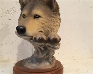 Wolf Bust Sculpture