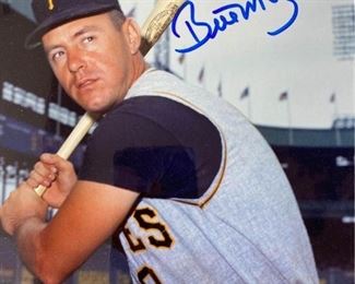 Offers Welcome! Pittsburgh Pirates Bill Mazeroski Steve Blass Signed Autograph 1970s Baseball Collection 24”x20” For inquiries about the listing or if you are selling your gold or silver, please text or call 7032689529 or visit the Tysons Jewelry Store at 8373 Leesburg Pike #12, Vienna Virginia 22182