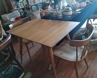 Paul McCobb table and two chairs