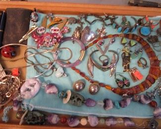 Tons of jewelry!! Really great stuff!