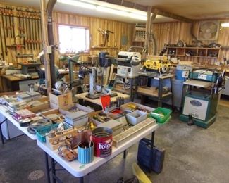 STARTS GARAGE/OUTBUILDING