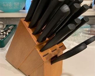 knife set in block