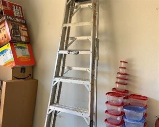  Husky tall aluminum ladder
