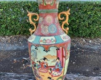 Chinese Royal Satsuma Porcelain Vase