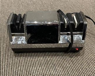 Automatic Knife Sharpener. 
