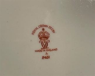 Royal Crown Derby Lidded Dish. Photo 3 of 3. 