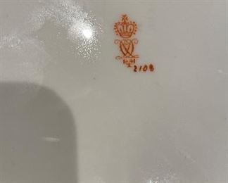 Set of 4 Orange English Imari Plates. Measures 8” D. Photo 2 of 2. 