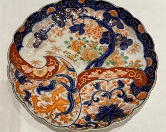 Set of 4 Antique Japanese Imari Plates. Each Measures 8.5” D. Photo 1 of 2.