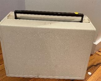 Sewing Machine - Needs Repair. 