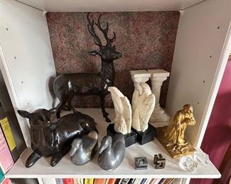 So many beautiful pieces of décor!