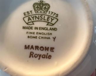 Aynsley Fine China - Marone Royale