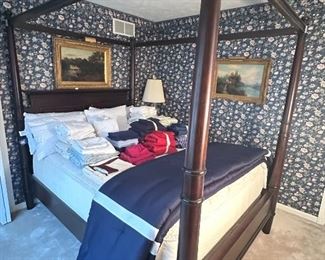 King Size 4-Post Bed with Newer Mattress Set, Linens