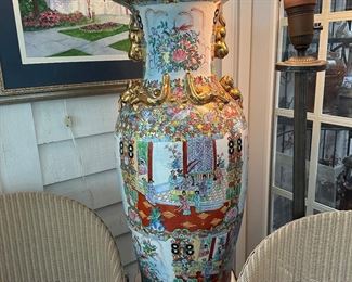 18th Century Porcelain Chinese Hand Painted Vase with Gold Accents