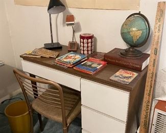 Cute little retro desk