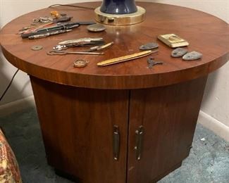Retro round table with doors