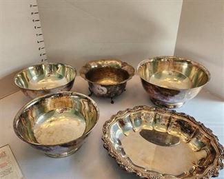 Gorham, Newport, WM Roger silverplate bowls and tray