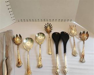Assorted silverplate serving pieces and knife