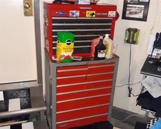 Tool chest