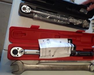 Torque wrenches 