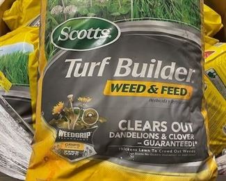 25 New Bags of Weed and Feed (Each Bag Covers 1/3 Acre)