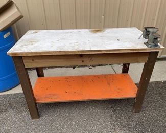 Work Bench w/ Vise