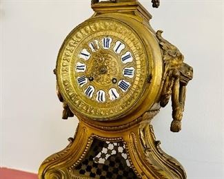 Antique gilt bronze mantle clock