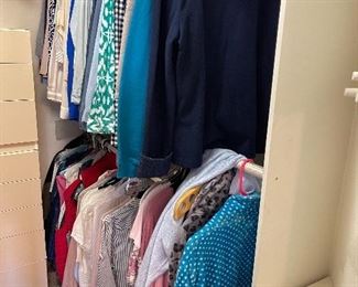 Clothing - womens - size medium