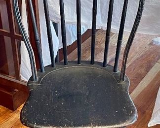 1800s bow back Windsor chair - handmade.