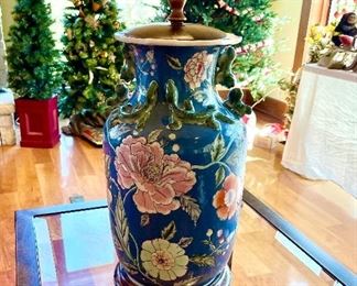 Majolica style floral table lamp