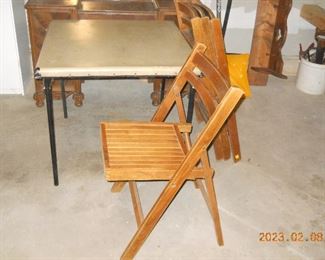 vintsge card table sixx chairs