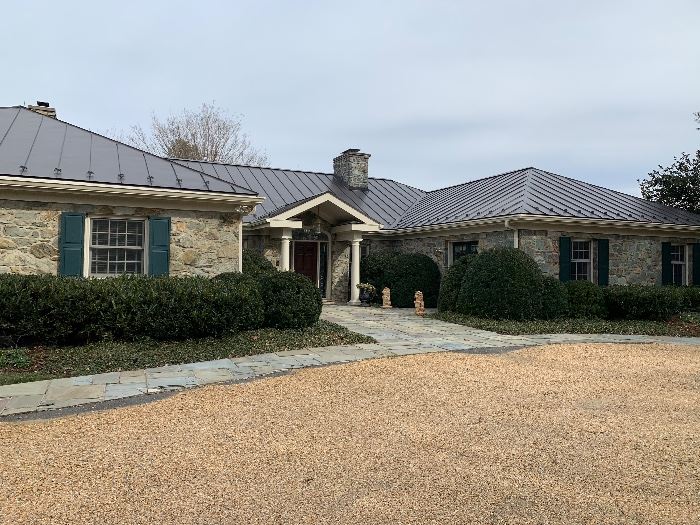 Magnificent Middleburg Estate Sale starts on 3/9/2023