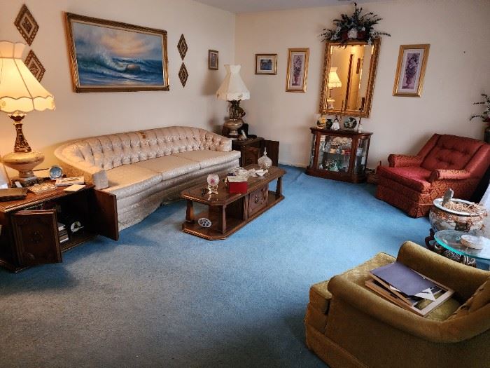 Somerset Estate Sale MCM, Antiques, Vintage... starts on 3/4/2023