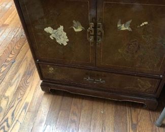 OREINTAL TABLE CABINET 