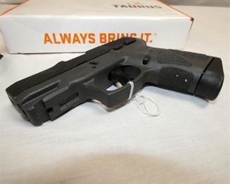 VIEW 6 TAURUS G2C 9MM