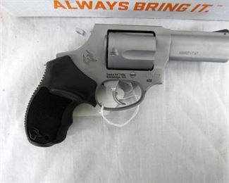 VIEW 2 CLOSEUP REVOLVER