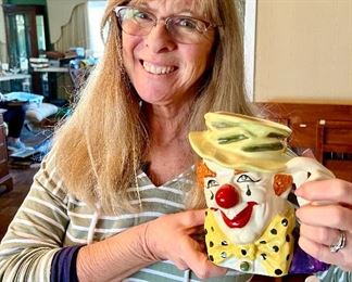 Carrie and the smiling Royal Doulton clown 