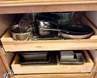 Cookware & bakeware - like new!