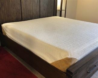 King Master Bed With Foam Mattress