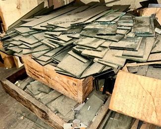 HUGE lot of countertop divider glass and hardware